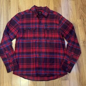 Like New Lee Red and Blue Plaid Shirt size:S
